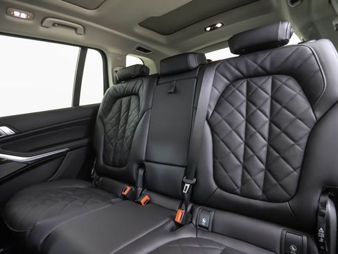 New 2026 BMW X7 xDrive40i image 23