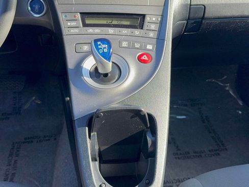 Used 2014 Toyota Prius Two image 21