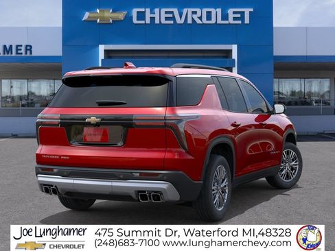New 2026 Chevrolet Traverse LT w/ Driver Confidence Package AWD/4WD image 4