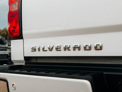 Used 2018 Chevrolet Silverado 2500 LTZ w/ Custom Sport Edition AWD/4WD image 17