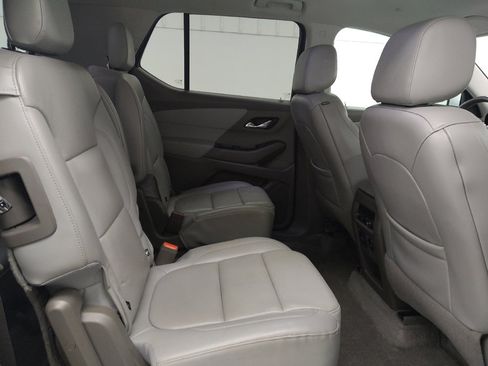 Used 2018 Chevrolet Traverse Premier w/ Driver Confidence II Package FWD image 19