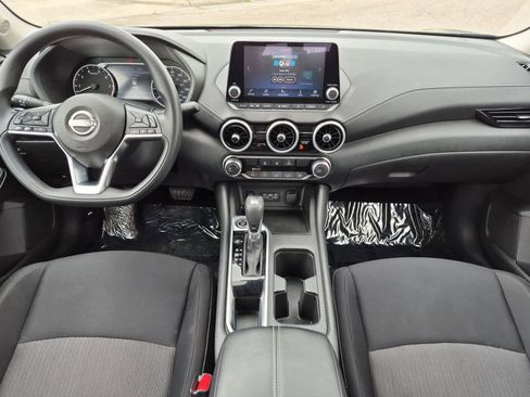 Used 2025 Nissan Sentra SV FWD image 19