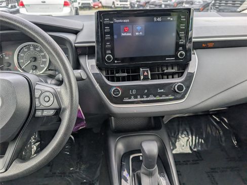 Used 2022 Toyota Corolla LE FWD image 16
