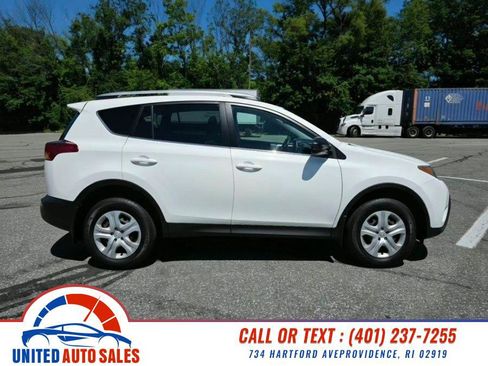 Used 2014 Toyota RAV4 LE AWD/4WD image 6