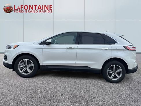 Used 2023 Ford Edge SEL w/ Convenience Package AWD/4WD image 4