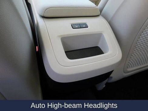 New 2025 Volvo XC60 B5 Plus w/ Protection Package Premier image 18