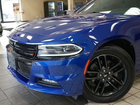 Used 2019 Dodge Charger SXT w/ Blacktop Package AWD/4WD image 22