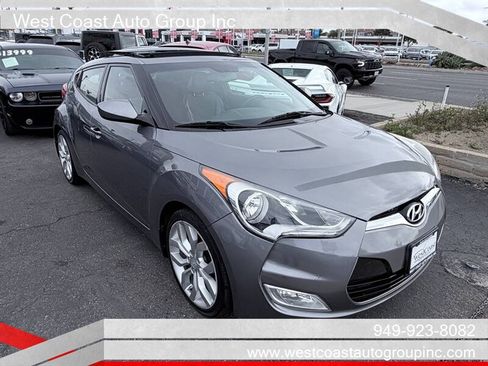 Used 2012 Hyundai Veloster w/ Style Pkg FWD image 3