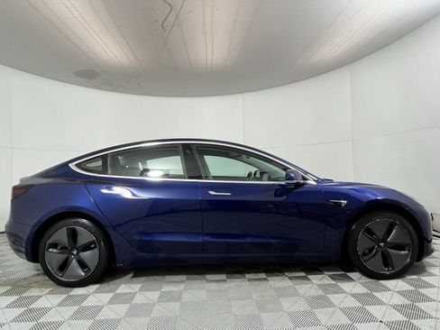 Used 2018 Tesla Model 3 Long Range image 8