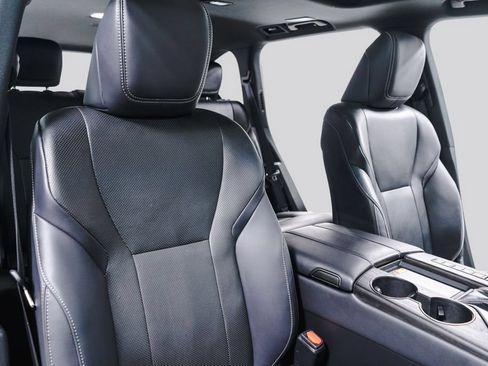 Used 2025 Lexus LX 600 4WD w/ Appearance Package image 38