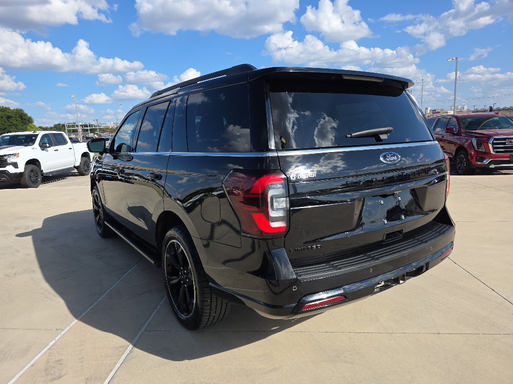 Used 2023 Ford Expedition Limited AWD/4WD image 16