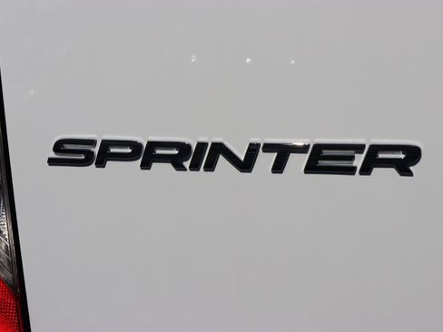 Used 2025 Mercedes-Benz Sprinter 2500 image 57