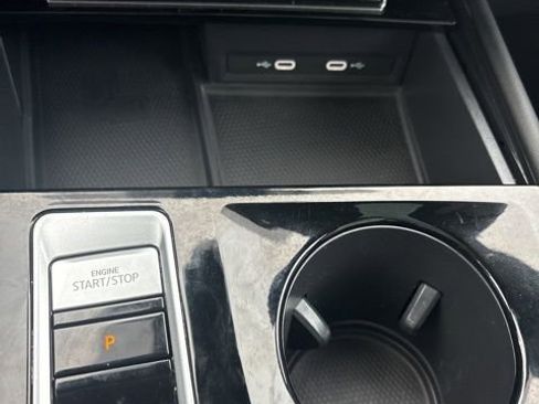 Used 2024 Volkswagen Atlas Cross Sport SEL Premium R-Line image 22