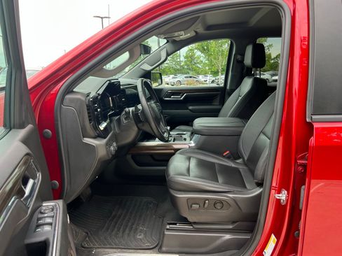 Used 2023 Chevrolet Silverado 1500 RST w/ Convenience Package II AWD/4WD image 22