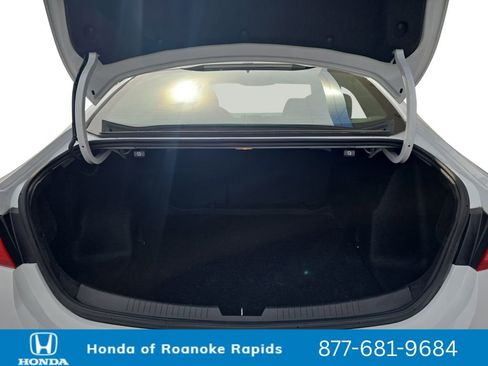 Used 2024 Chevrolet Malibu LT FWD image 19