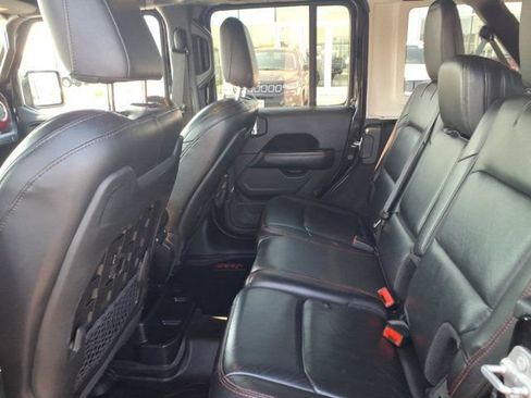 Used 2019 Jeep Wrangler Unlimited Rubicon AWD/4WD image 24