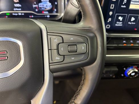 Used 2025 GMC Sierra 1500 SLT RWD image 19