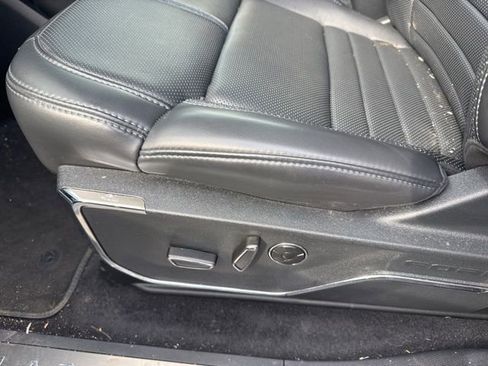 Used 2025 Ford F150 Platinum w/ Equipment Group 702A High image 8