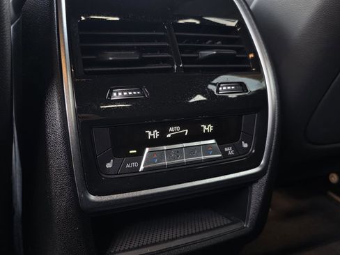 Used 2026 BMW X6 xDrive40i image 16