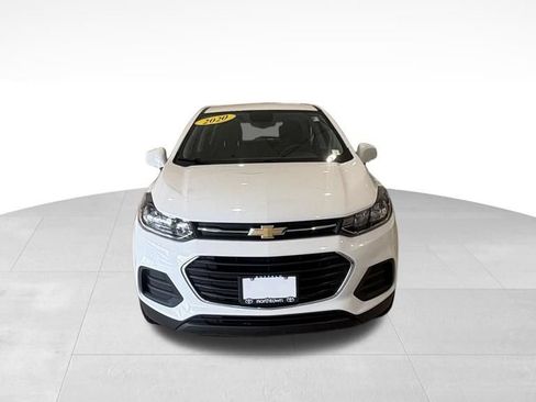 Used 2020 Chevrolet Trax LS AWD/4WD image 3