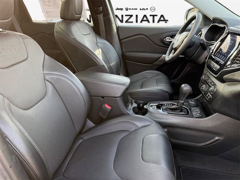 Certified 2022 Jeep Cherokee Limited image 16