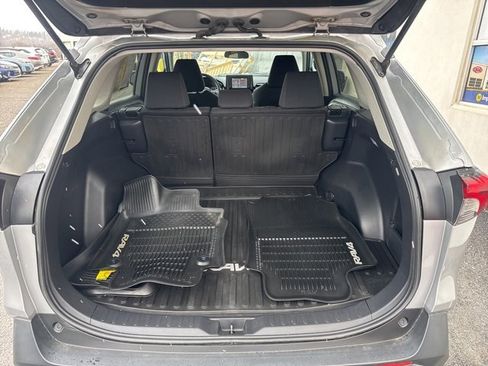 Used 2019 Toyota RAV4 LE w/ All Weather Liner Package image 28