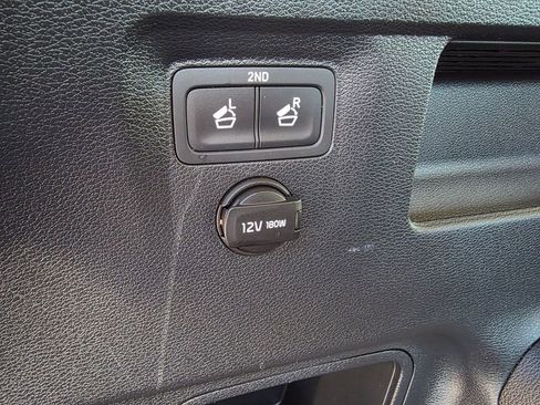 Used 2022 Kia Telluride EX w/ EX Premium Package image 35