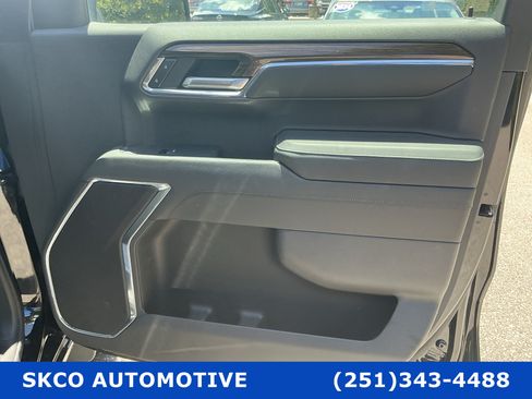 Used 2023 Chevrolet Silverado 1500 LT AWD/4WD image 12