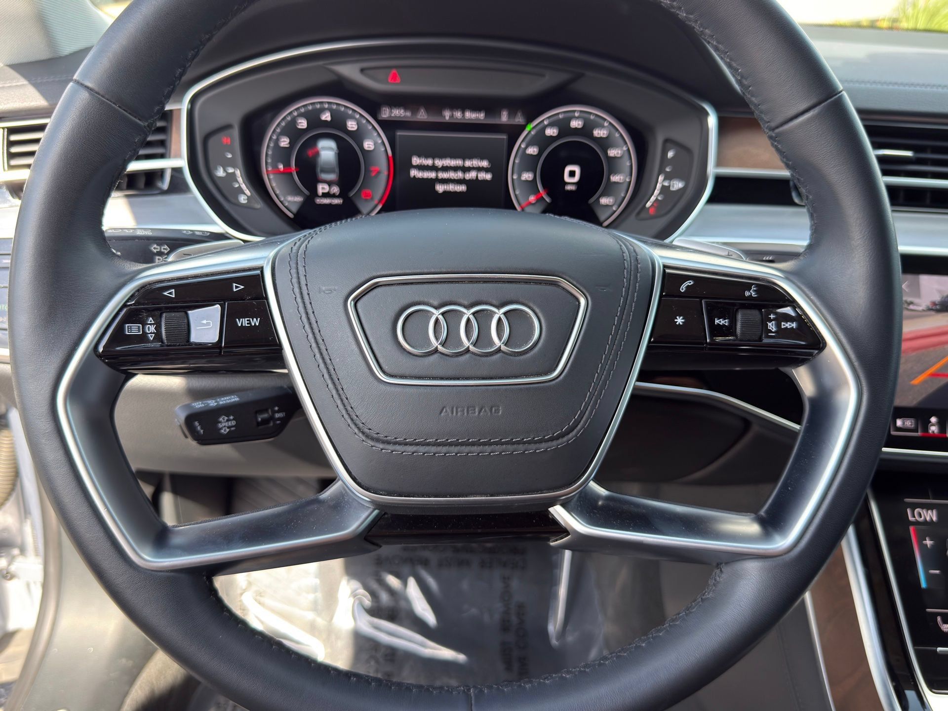 Used 2023 Audi A8 L 3.0T w/ Comfort Plus Package AWD/4WD image 18