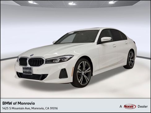 Used 2023 BMW 330i Sedan w/ Driving Assistance Package RWD image 1