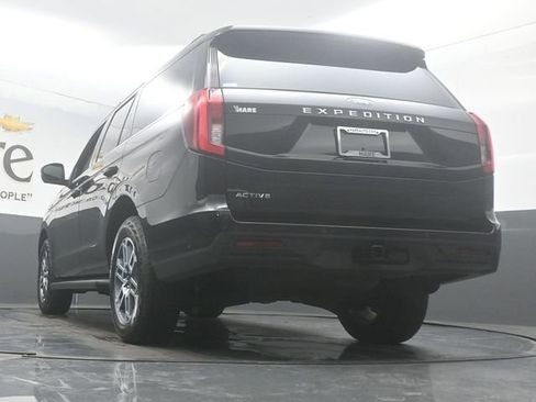 Used 2025 Ford Expedition Active AWD/4WD image 58