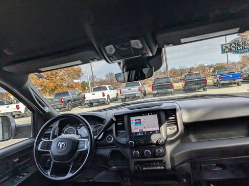 Used 2022 RAM 5500 Tradesman w/ Safety Group image 17