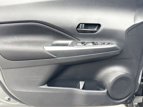 New 2025 Nissan Kicks Play S image 22