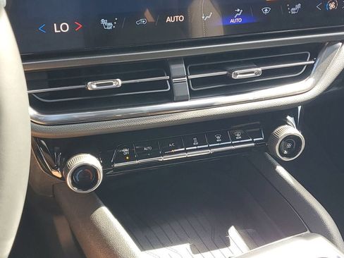 New 2026 Chevrolet Equinox EV LT w/ Comfort Package AWD/4WD image 24