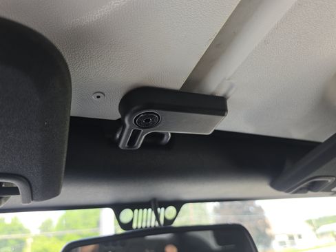 Used 2018 Jeep Wrangler Unlimited Sport AWD/4WD image 31
