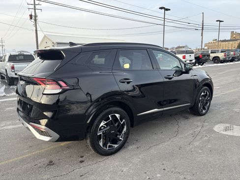 Used 2024 Kia Sportage SX image 3