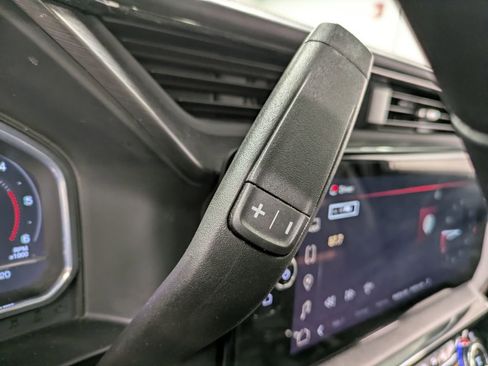 Used 2025 GMC Sierra 2500 AT4 w/ Technology Package image 18