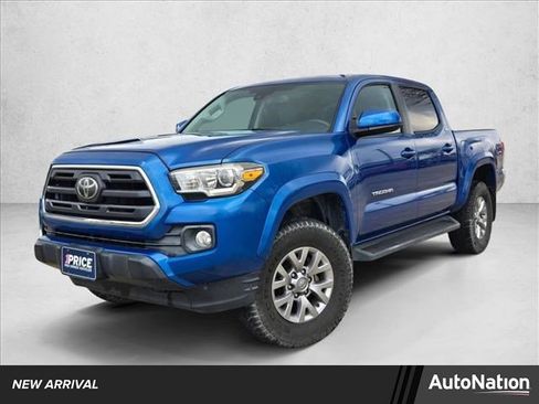 Used 2018 Toyota Tacoma SR5 image 1