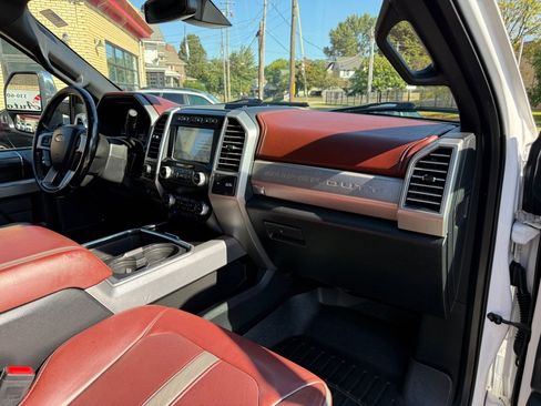 Used 2019 Ford F350 Platinum w/ Platinum Ultimate Package image 11