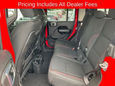 Used 2021 Jeep Gladiator Rubicon w/ Trailer Tow Package AWD/4WD image 13