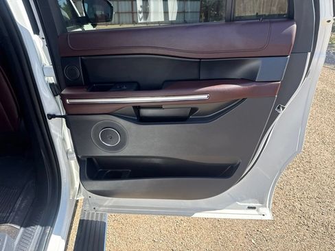 Used 2023 Ford Expedition Max Limited AWD/4WD image 39