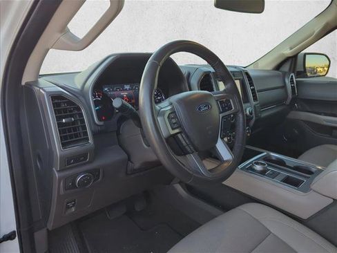 Used 2021 Ford Expedition XLT image 10