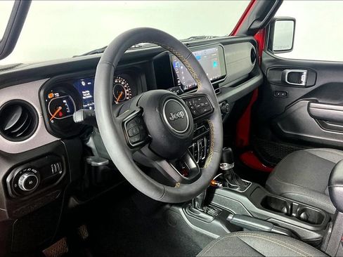 Used 2024 Jeep Wrangler Unlimited Sport AWD/4WD image 13