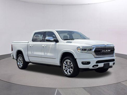 Used 2023 RAM 1500 Limited w/ Body Color Bumper Group AWD/4WD image 4