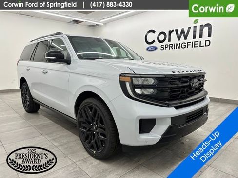 New 2026 Ford Expedition Platinum w/ Stealth Performance Package AWD/4WD image 6
