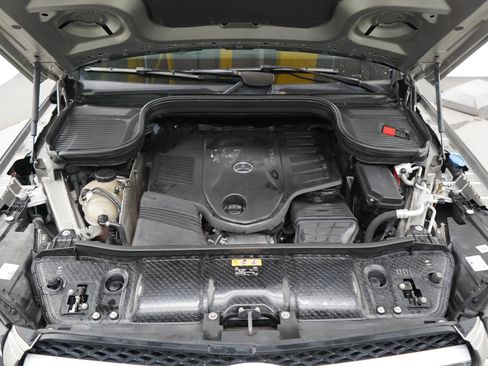 Used 2020 Mercedes-Benz GLS 450 4MATIC image 33