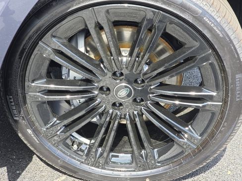 New 2025 Land Rover Range Rover SE image 46