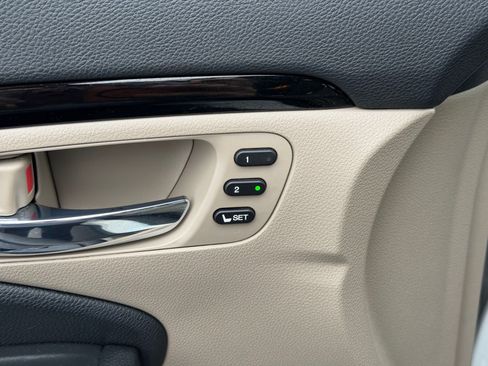 Used 2022 Honda Pilot Touring image 14