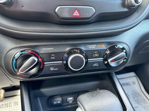 Used 2021 Kia Soul S image 15