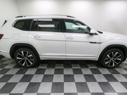 New 2026 Volkswagen Atlas SEL Premium R-Line AWD/4WD image 8